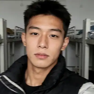 邱诚博